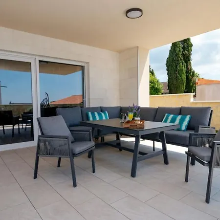 Beautiful Paula With Jacuzzi In Villa