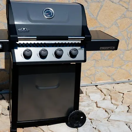 Beautiful Paula With Jacuzzi In * Pula