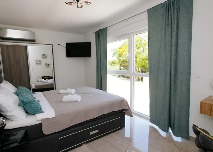 Beautiful Paula With Jacuzzi In * 普拉